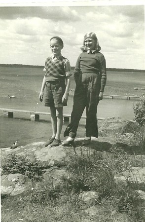 Lasse och Ulla vid altö badstrand.